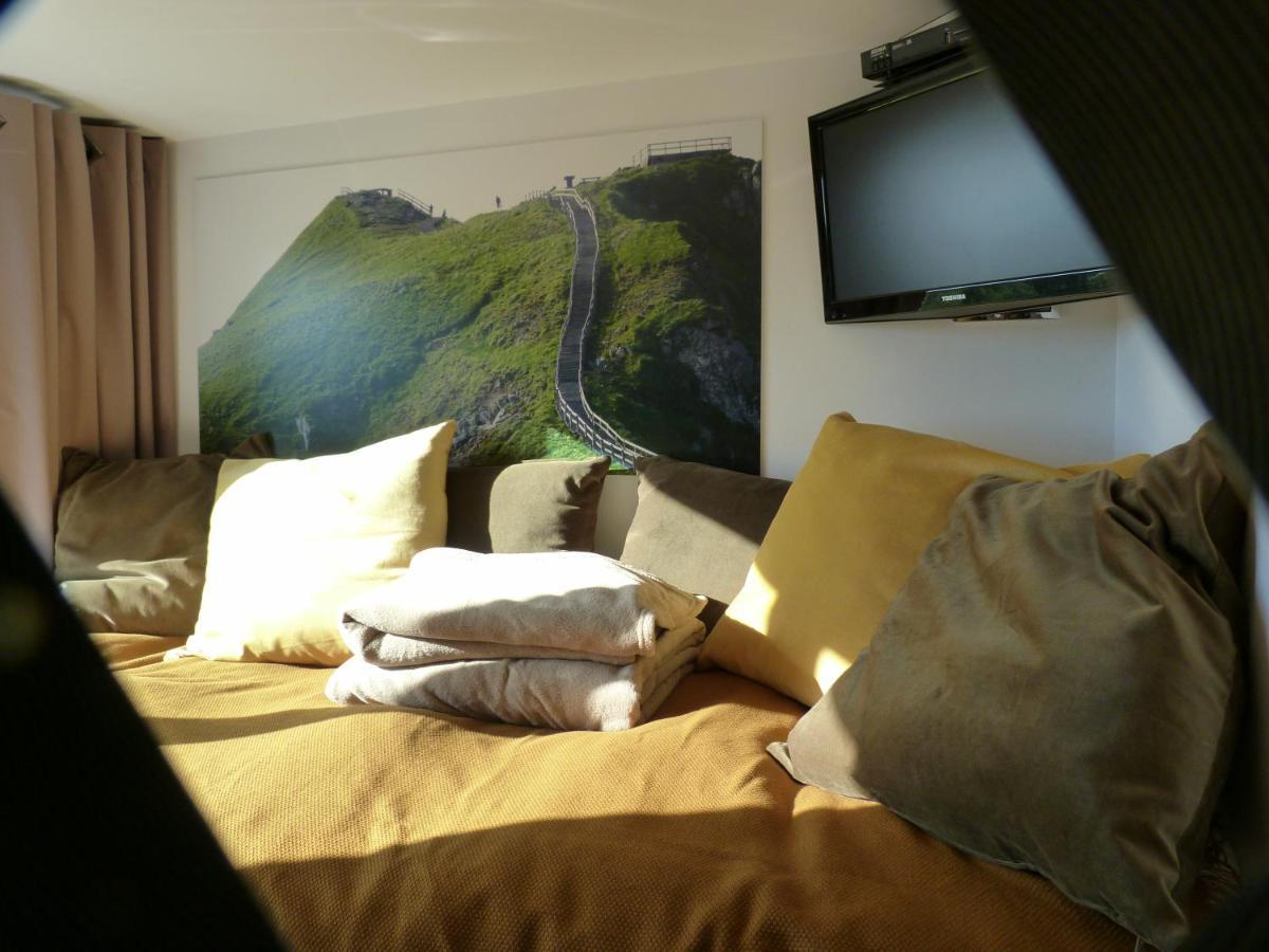 Aux 500 Diables Eco Lodge - Hotel Шамбон-сюр-Лак Экстерьер фото